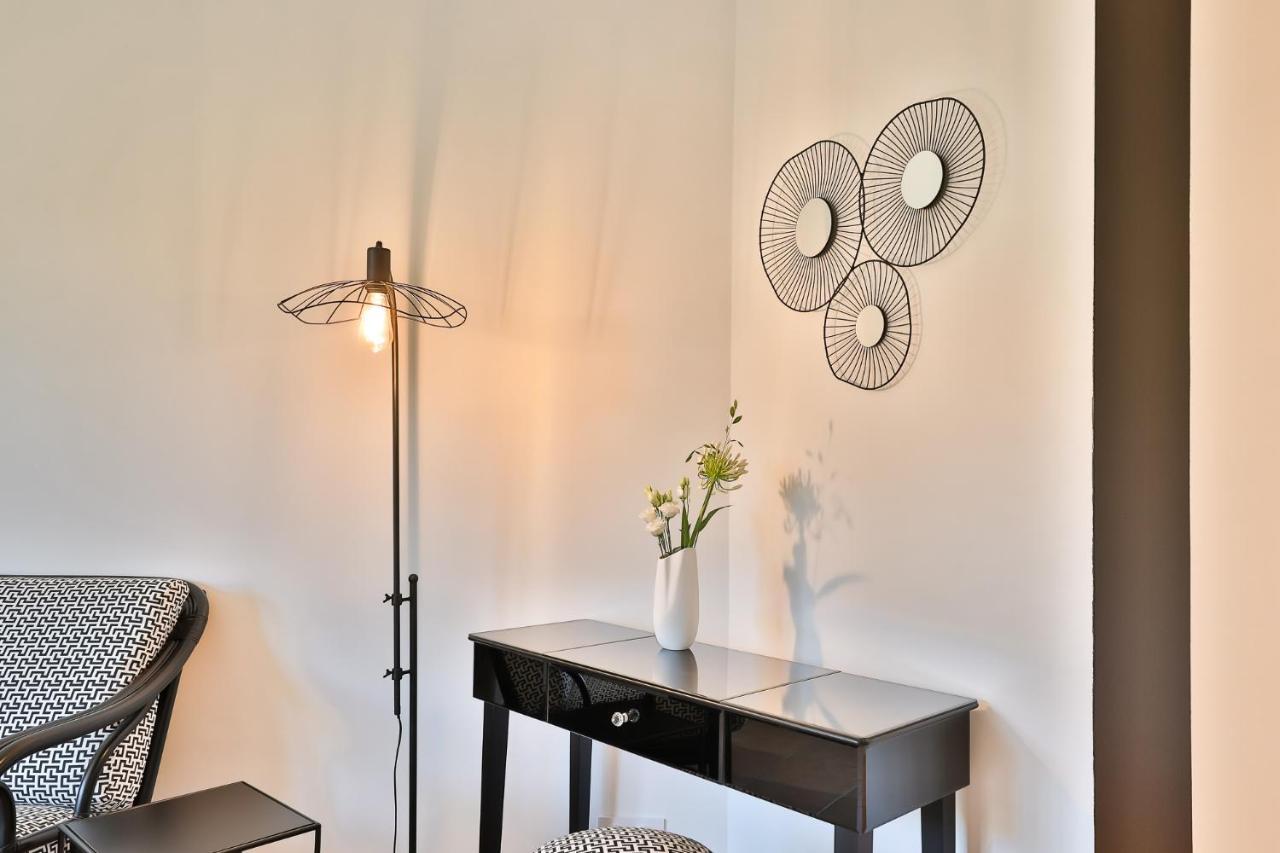 Quintessence Provence Bed & Breakfast กูต์ ภายนอก รูปภาพ