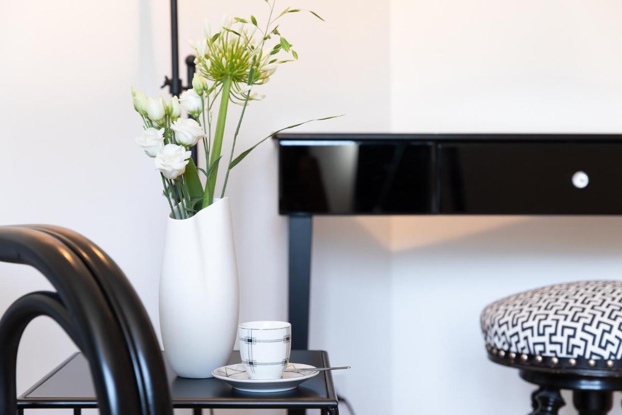 Quintessence Provence Bed & Breakfast กูต์ ภายนอก รูปภาพ