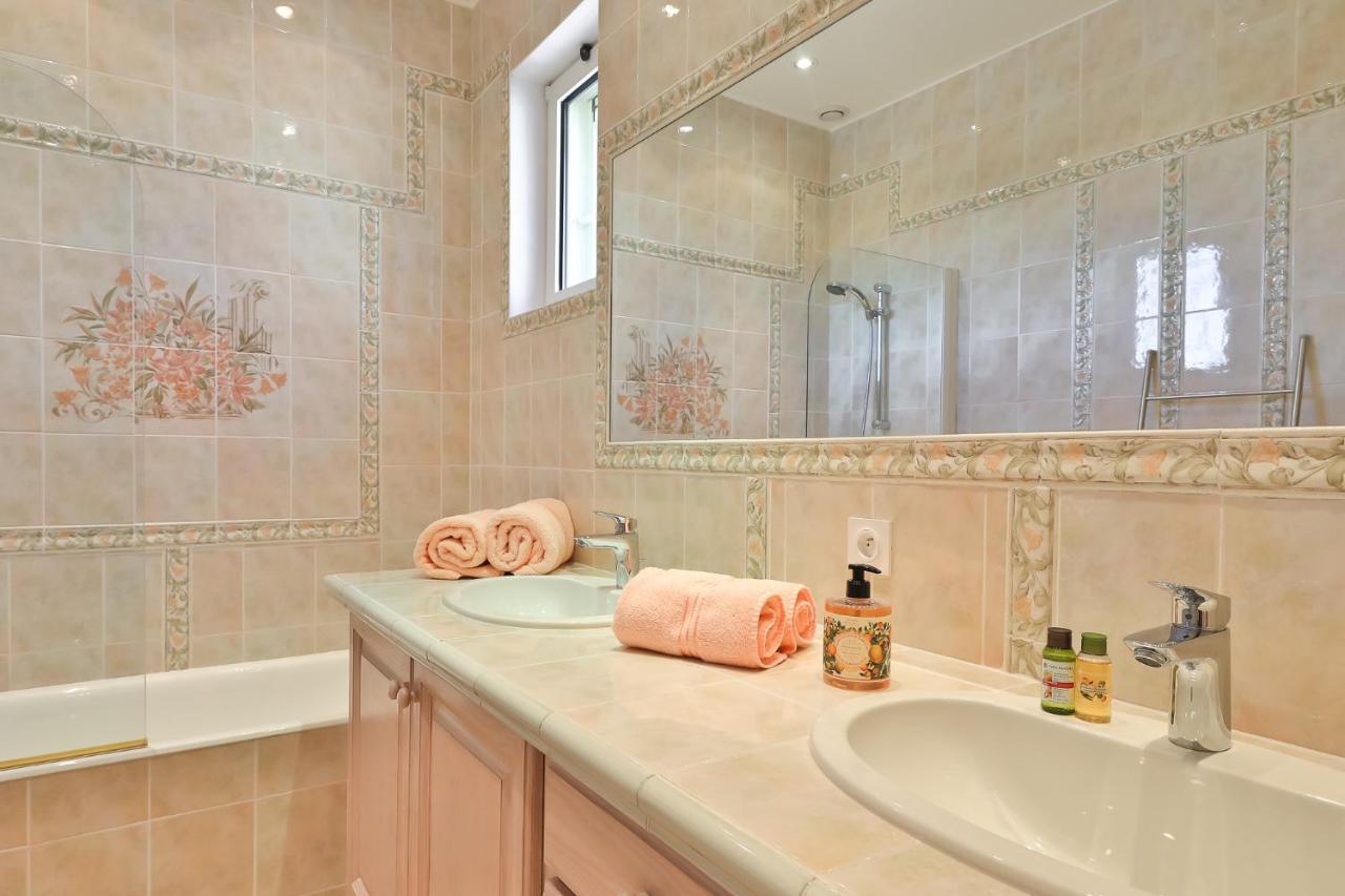 Quintessence Provence Bed & Breakfast กูต์ ภายนอก รูปภาพ