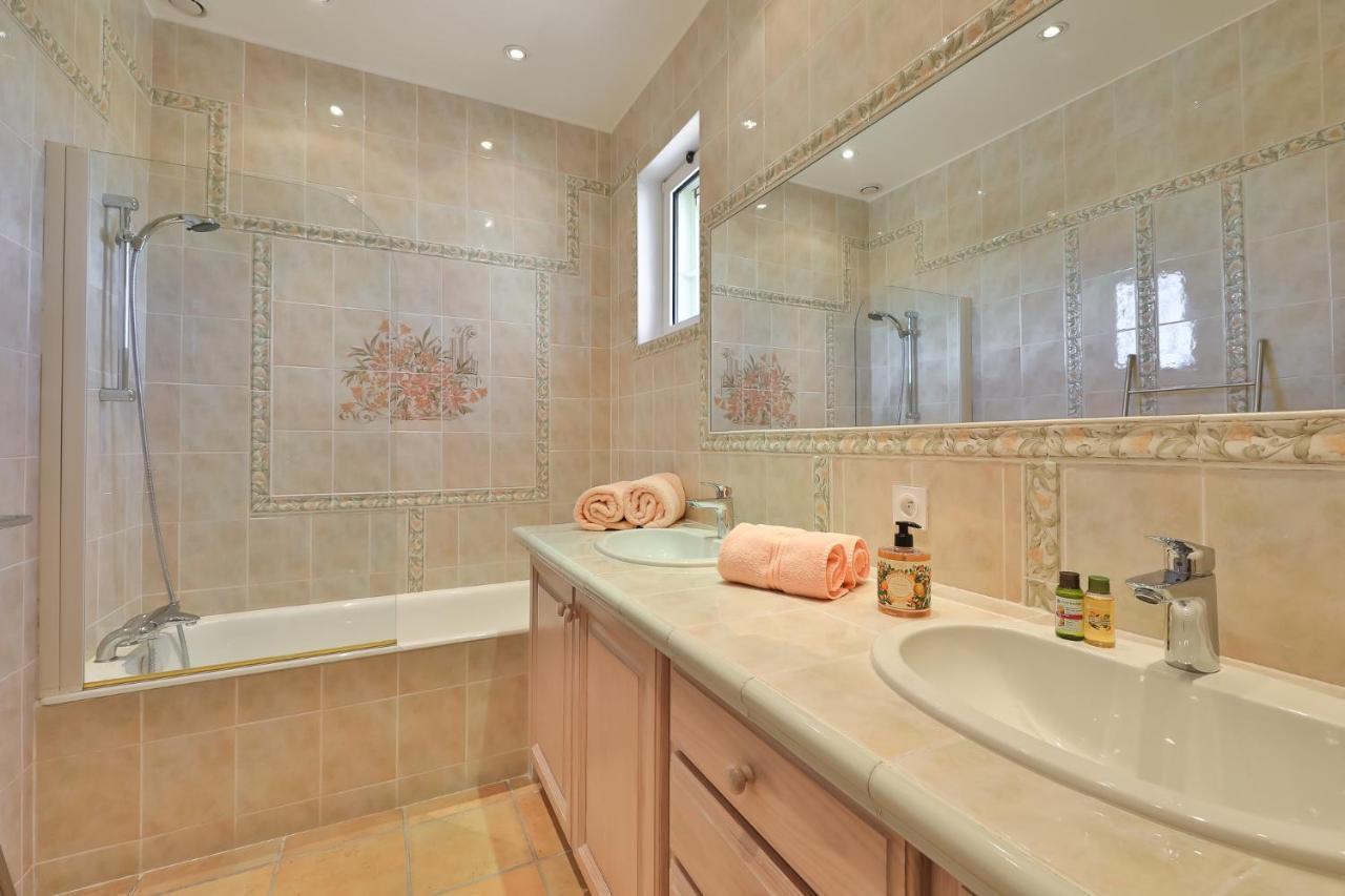Quintessence Provence Bed & Breakfast กูต์ ภายนอก รูปภาพ