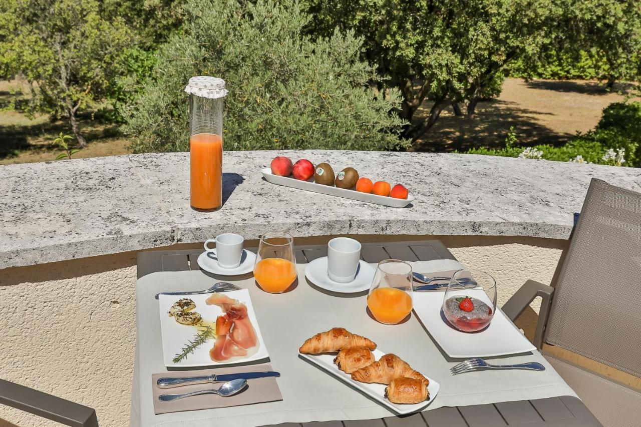 Quintessence Provence Bed & Breakfast กูต์ ภายนอก รูปภาพ