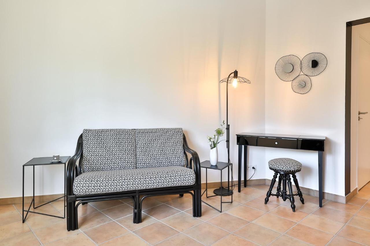 Quintessence Provence Bed & Breakfast กูต์ ภายนอก รูปภาพ