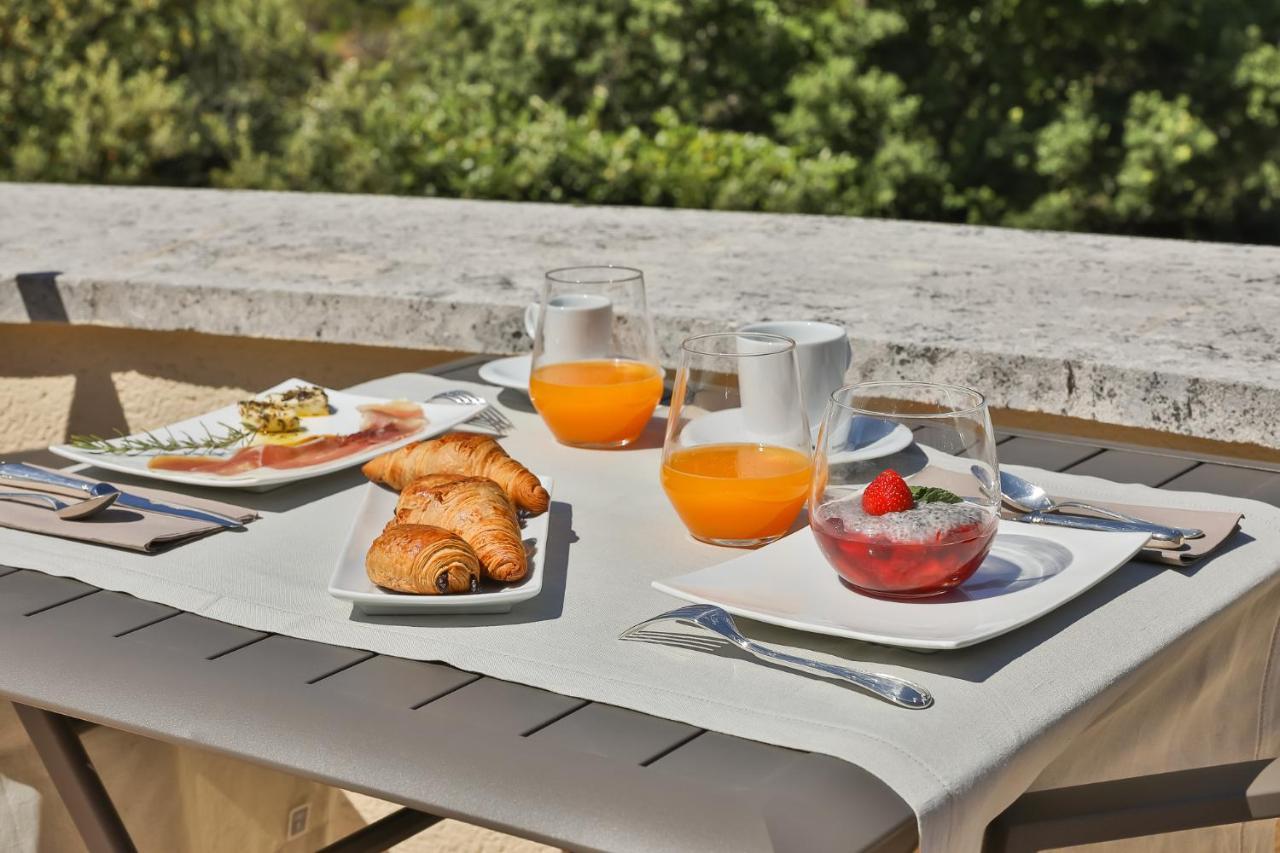 Quintessence Provence Bed & Breakfast กูต์ ภายนอก รูปภาพ